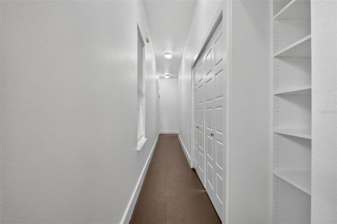 House in Gainesville, Florida 3 bedrooms, 119.94 sq.m. № 2402722 - photo 10