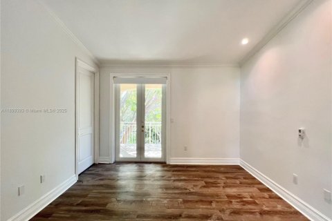 Villa ou maison à louer à Key Biscayne, Floride: 6 chambres, 668.71 m2 № 1952346 - photo 20