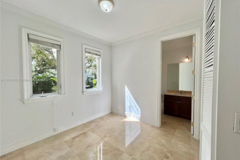 Villa ou maison à louer à Key Biscayne, Floride: 6 chambres, 668.71 m2 № 1952346 - photo 30