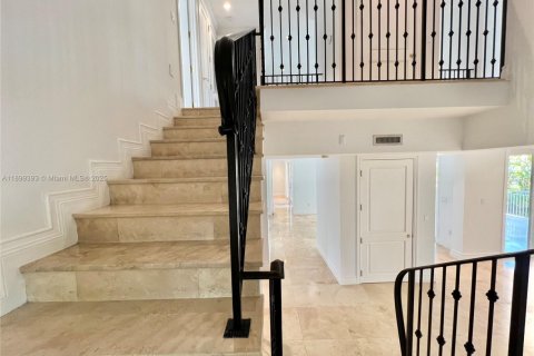 Villa ou maison à louer à Key Biscayne, Floride: 6 chambres, 668.71 m2 № 1952346 - photo 19