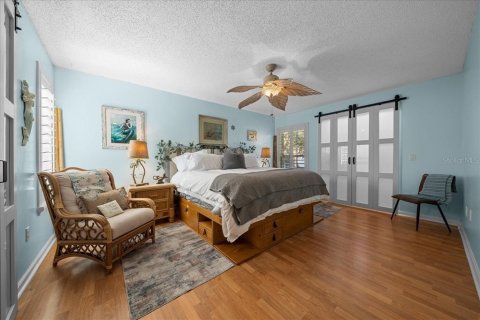 Condo in Crystal River, Florida, 2 bedrooms № 2395995 - photo 17