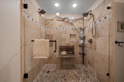 Condo in Crystal River, Florida, 2 bedrooms № 2395995 - photo 22