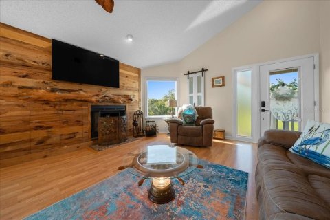 Condo in Crystal River, Florida, 2 bedrooms № 2395995 - photo 24