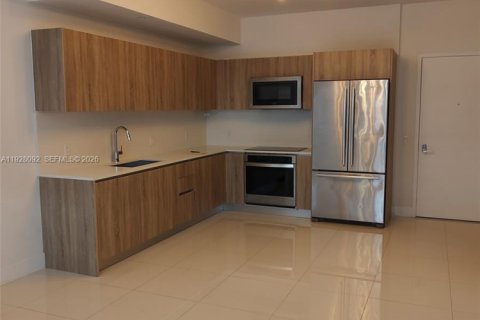 Copropriété à louer à Aventura, Floride: 1 chambre, 80.55 m2 № 1998440 - photo 2