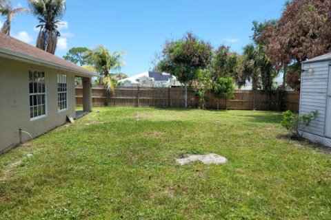 House in Port St. Lucie, Florida 4 bedrooms, 163.69 sq.m. № 2083254 - photo 26
