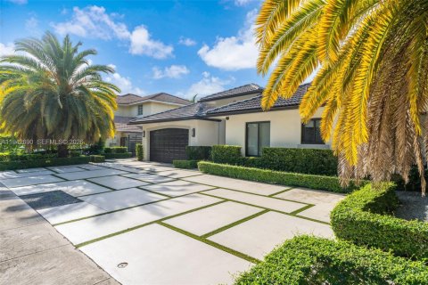 Купить виллу или дом в Майами, Флорида 4 спальни, 223.8м2, № 1999212 - фото 2