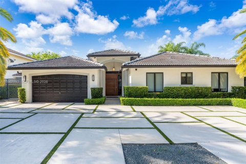 Дом в Майами, Флорида 4 спальни, 223.8м2 № 1999212