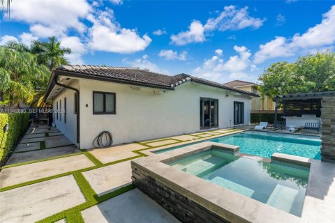 Купить виллу или дом в Майами, Флорида 4 спальни, 223.8м2, № 1999212 - фото 30