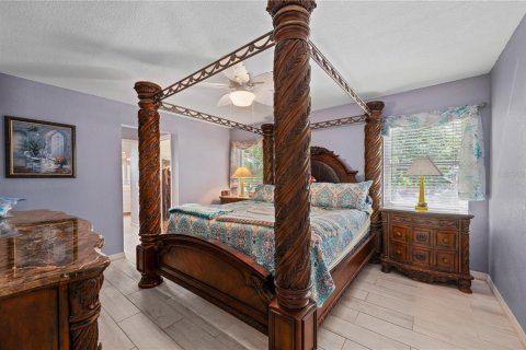 House in Port Charlotte, Florida 3 bedrooms, 162.86 sq.m. № 1833279 - photo 28
