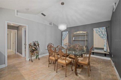 House in Port Charlotte, Florida 3 bedrooms, 162.86 sq.m. № 1833279 - photo 19