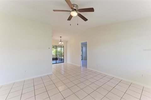 Casa en venta en Venice, Florida, 2 dormitorios, 88.07 m2 № 2389435 - foto 7