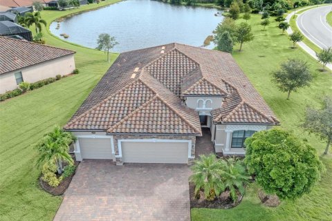 Casa en Venice, Florida 4 dormitorios, 209.12 m2 № 2373383