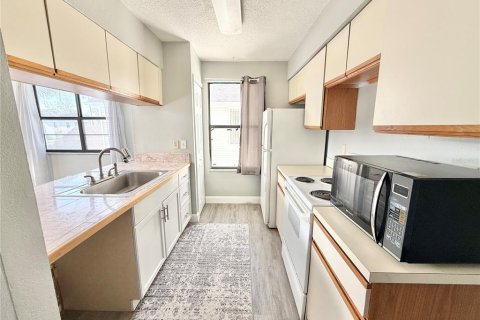 Condominio en venta en Kissimmee, Florida, 3 dormitorios, 116.13 m2 № 2230197 - foto 11