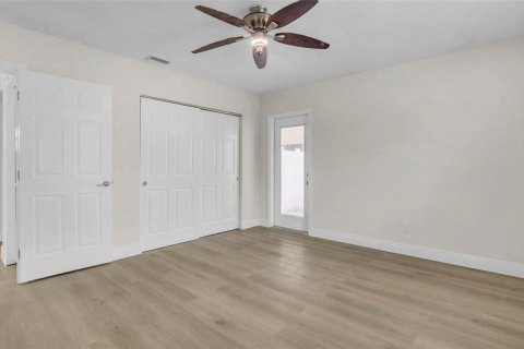 House in Saint Pete Beach, Florida 2 bedrooms, 104.42 sq.m. № 1684806 - photo 15