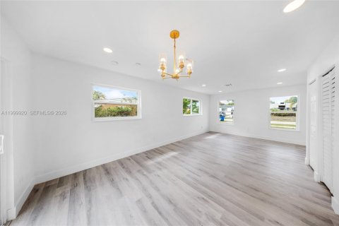 Купить виллу или дом в Майами-Гарденс, Флорида 3 спальни, 130.43м2, № 2067504 - фото 4