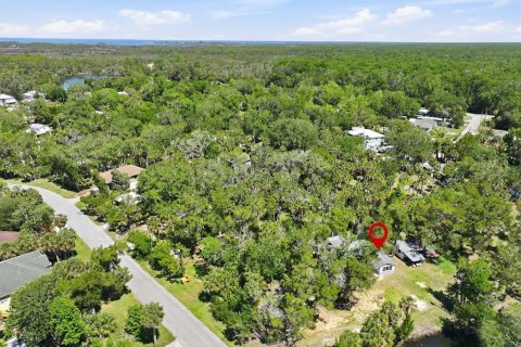 House in Weeki Wachee, Florida 3 bedrooms, 138.05 sq.m. № 2111488 - photo 21