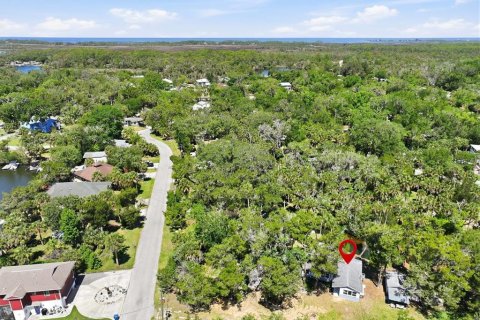 House in Weeki Wachee, Florida 3 bedrooms, 138.05 sq.m. № 2111488 - photo 19
