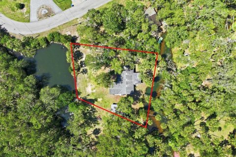 House in Weeki Wachee, Florida 3 bedrooms, 138.05 sq.m. № 2111488 - photo 20