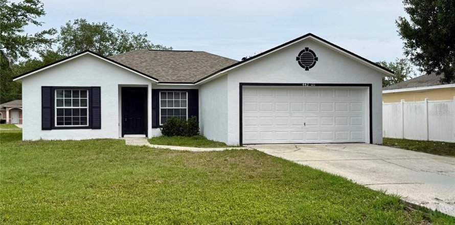 Casa en Poinciana, Florida 3 dormitorios, 135.27 m2 № 2094295