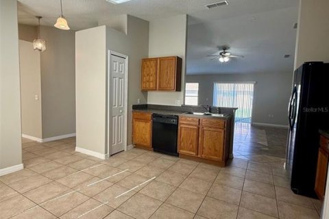 Casa en alquiler en Poinciana, Florida, 3 dormitorios, 135.27 m2 № 2094295 - foto 8
