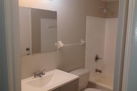 Appartement à louer à Tampa, Floride: 2 chambres, 61.97 m2 № 2112344 - photo 5