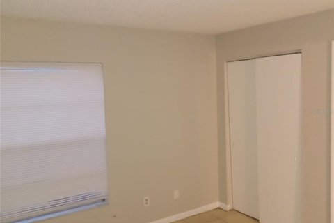 Appartement à louer à Tampa, Floride: 2 chambres, 61.97 m2 № 2112344 - photo 4