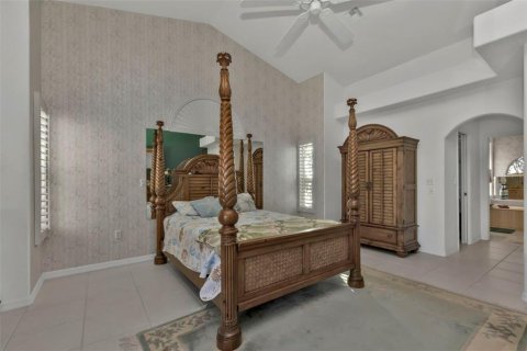 House in Punta Gorda, Florida 3 bedrooms, 212.28 sq.m. № 1719737 - photo 17