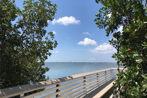 Land in Saint Petersburg, Florida № 1654872 - photo 12