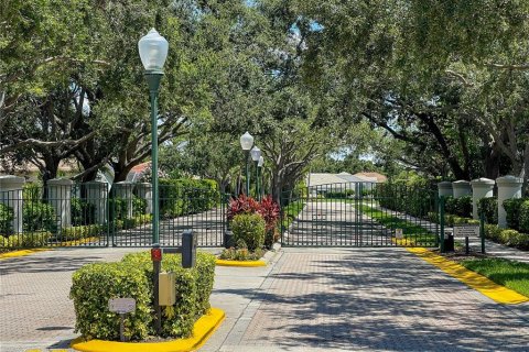 House in Sarasota, Florida 3 bedrooms, 223.34 sq.m. № 1804994 - photo 6