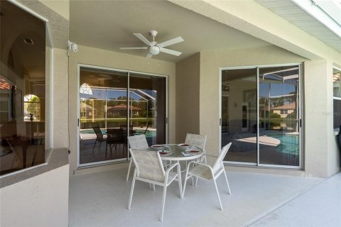 House in Sarasota, Florida 3 bedrooms, 223.34 sq.m. № 1804994 - photo 23