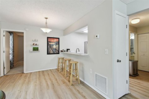 Condo in Bradenton, Florida, 2 bedrooms  № 1609165 - photo 9