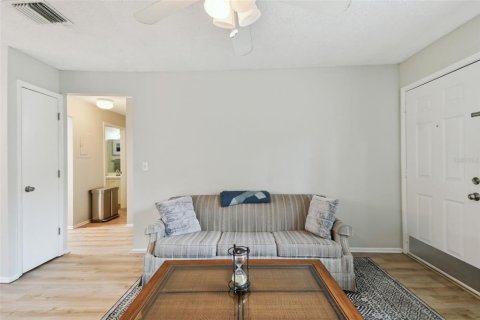 Condo in Bradenton, Florida, 2 bedrooms  № 1609165 - photo 5