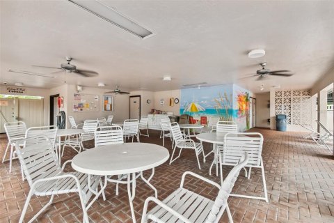 Condo in Bradenton, Florida, 2 bedrooms  № 1609165 - photo 29