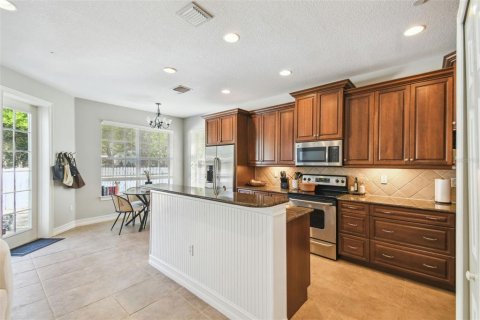 Townhouse in Orlando, Florida 2 bedrooms, 191.1 sq.m. № 1586355 - photo 14
