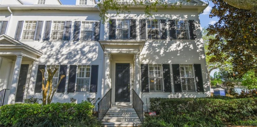 Townhouse in Orlando, Florida 2 bedrooms, 191.1 sq.m. № 1586355