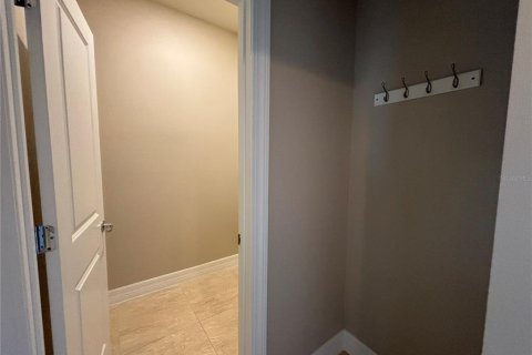 Townhouse in Orlando, Florida 3 bedrooms, 226.4 sq.m. № 1809946 - photo 7