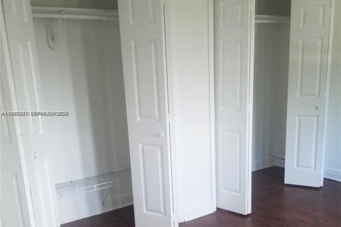 Condominio en venta en North Miami Beach, Florida, 1 dormitorio, 59.09 m2 № 2044410 - foto 13