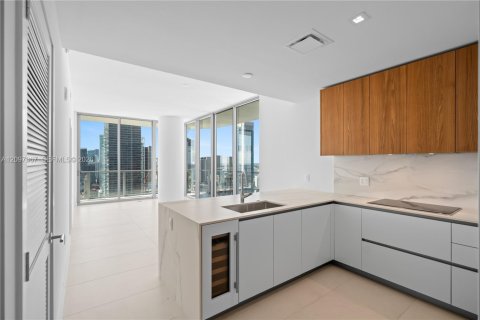 Condominio en Miami, Florida, 2 dormitorios  № 2394465