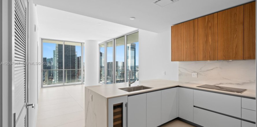 Condominio en Miami, Florida, 2 dormitorios  № 2394465