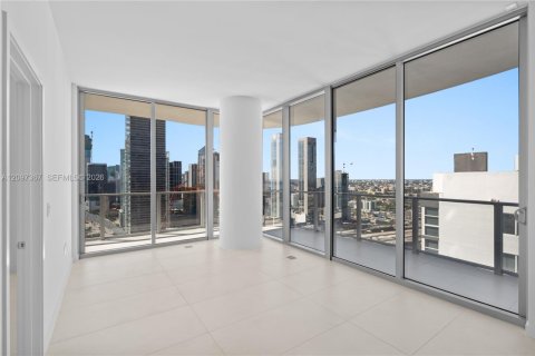 Condominio en alquiler en Miami, Florida, 2 dormitorios, 121.05 m2 № 2394465 - foto 9