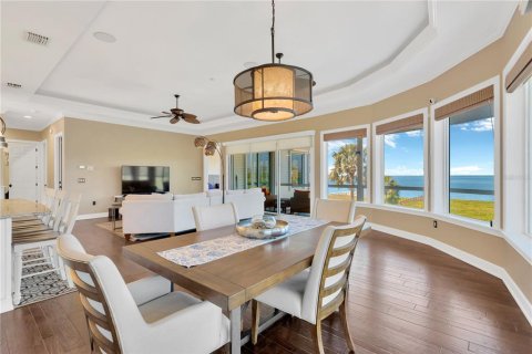 House in Tarpon Springs, Florida 4 bedrooms, 277.78 sq.m. № 1853547 - photo 29