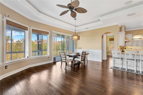 House in Tarpon Springs, Florida 4 bedrooms, 277.78 sq.m. № 1853547 - photo 28