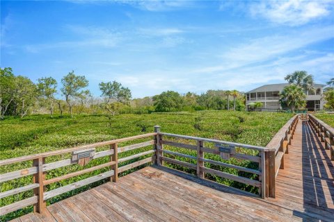 House in Tarpon Springs, Florida 4 bedrooms, 277.78 sq.m. № 1853547 - photo 11