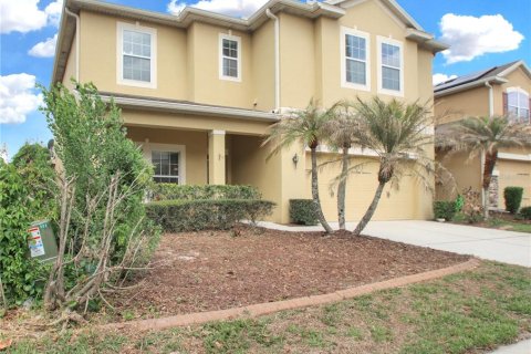 House in Oviedo, Florida 5 bedrooms, 236.81 sq.m. № 2215105 - photo 3