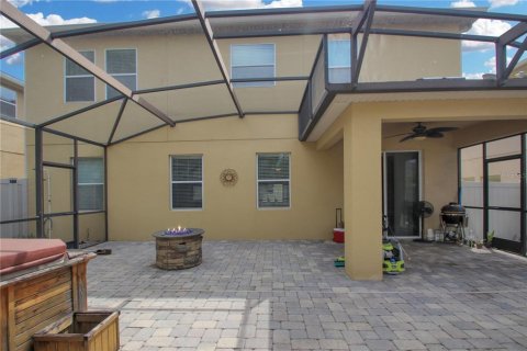 House in Oviedo, Florida 5 bedrooms, 236.81 sq.m. № 2215105 - photo 9