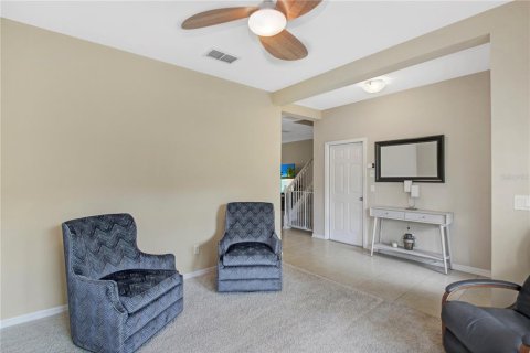 House in Oviedo, Florida 5 bedrooms, 236.81 sq.m. № 2215105 - photo 12