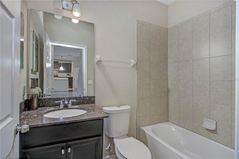 House in Oviedo, Florida 5 bedrooms, 236.81 sq.m. № 2215105 - photo 23
