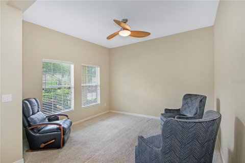 House in Oviedo, Florida 5 bedrooms, 236.81 sq.m. № 2215105 - photo 11