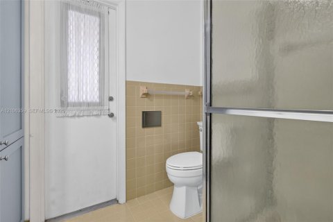 Casa en venta en Pembroke Pines, Florida, 3 dormitorios, 180.6 m2 № 2418138 - foto 29
