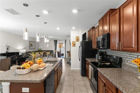 House in Wimauma, Florida 5 bedrooms, 224.36 sq.m. № 2092269 - photo 13